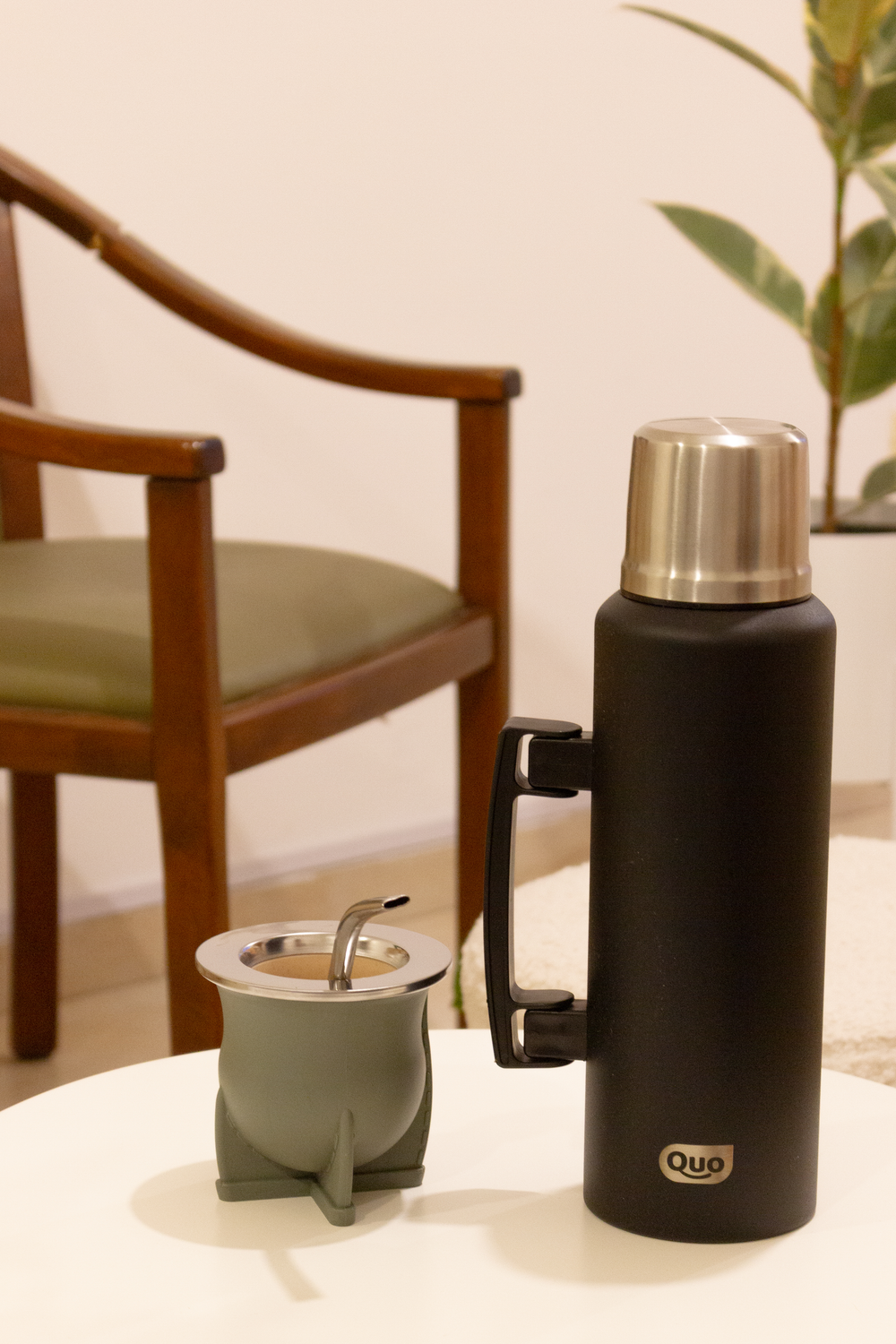 TERMO CAMPING 1.5L CON MANIJA