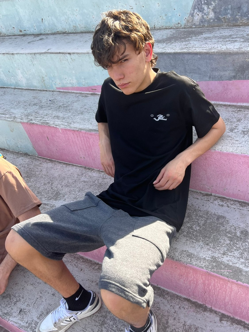 SHORT M. TOR