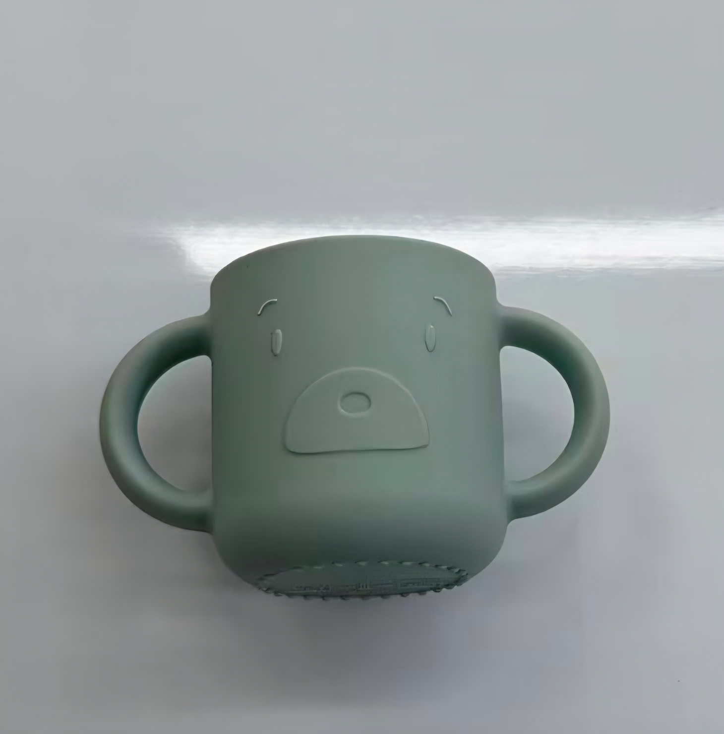 AA1655 VASO SILICONA CON 2 ASAS OSO SIN TAPA COLOR VERDE