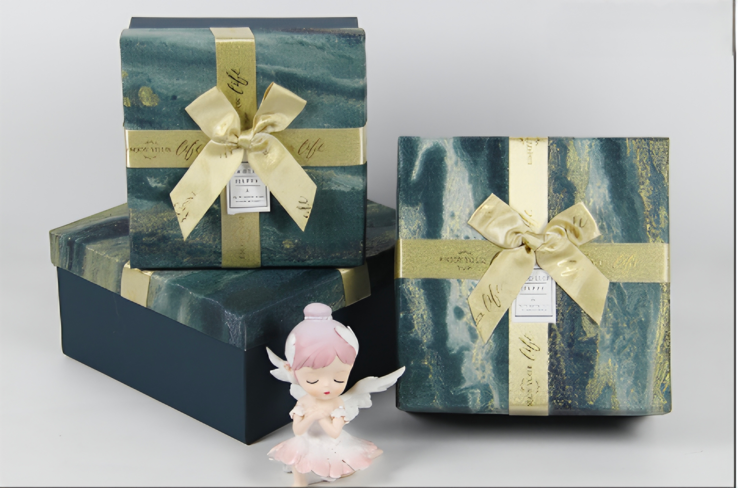 AA2132 SET DE CAJA REGALO X 3 CUADRADO