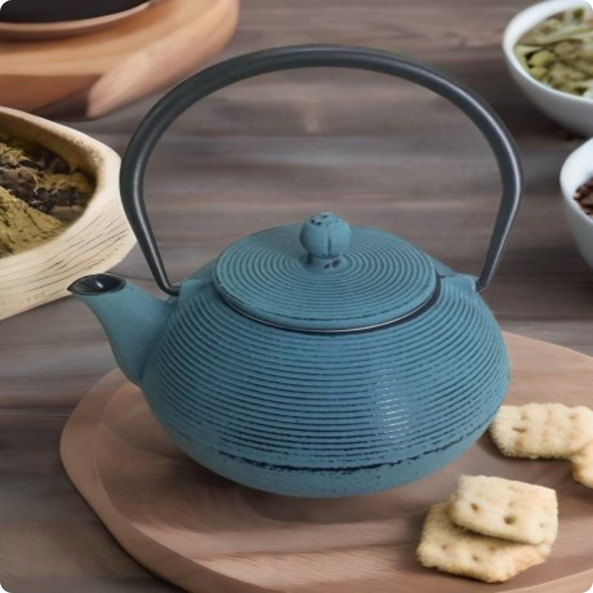 TETERA DE HIERRO C/ INFUSOR 600 ML