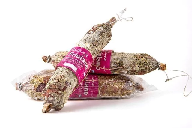 Salame Colonia Caroya El Friulano - Etiqueta Roja - 260 gr.
