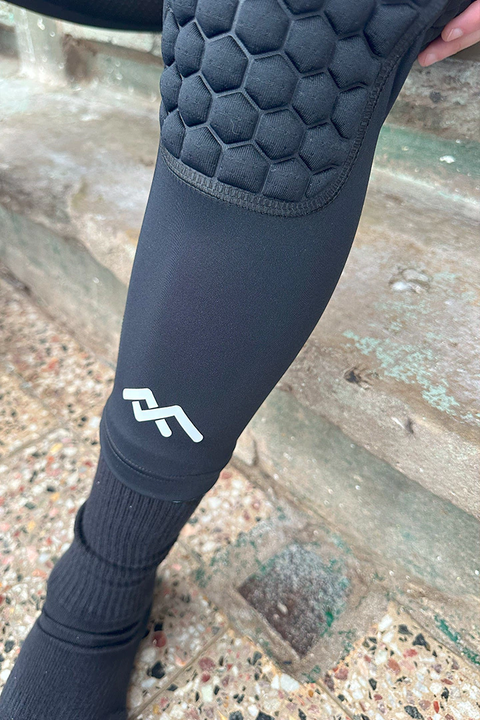 Calza deportiva con protección