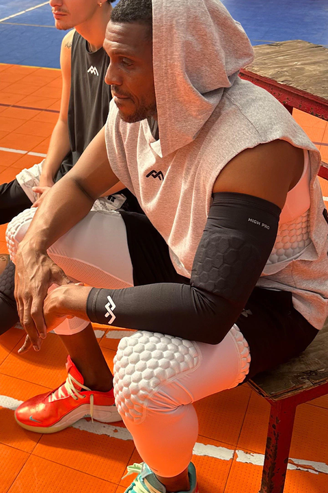 Calza deportiva con protección