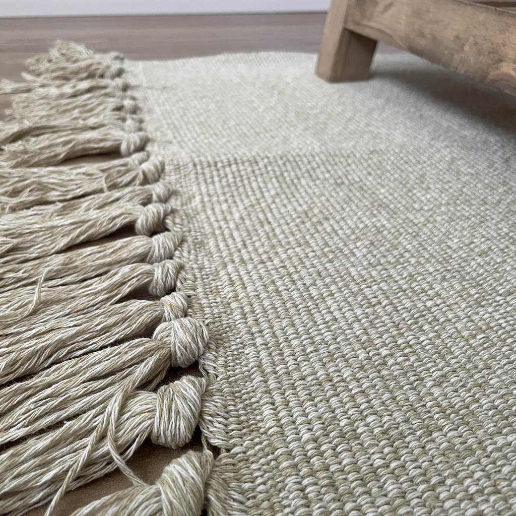 Alfombra Tejida Verde oliva y Crudo
