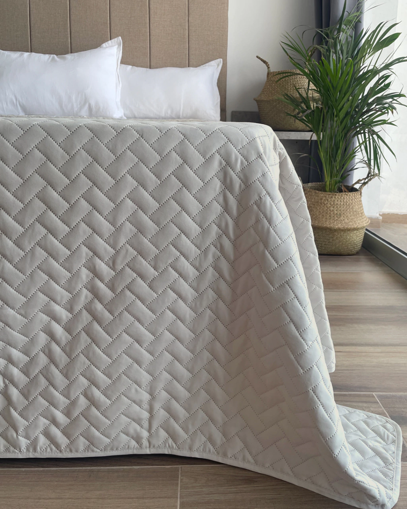 Cover Lusail Queen Matelaseado Gris campestre