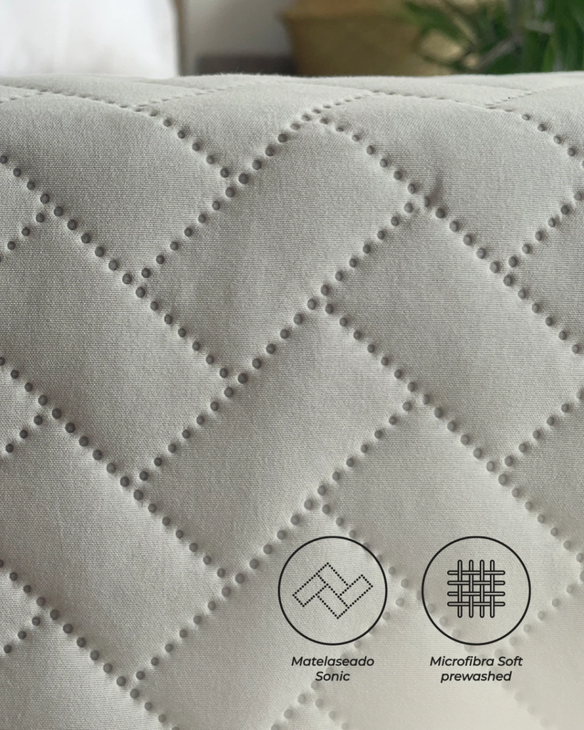 Cover Lusail Queen Matelaseado Gris campestre