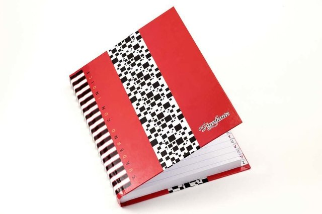 Cuaderno con índice tapa dura x 100 hojas rayado