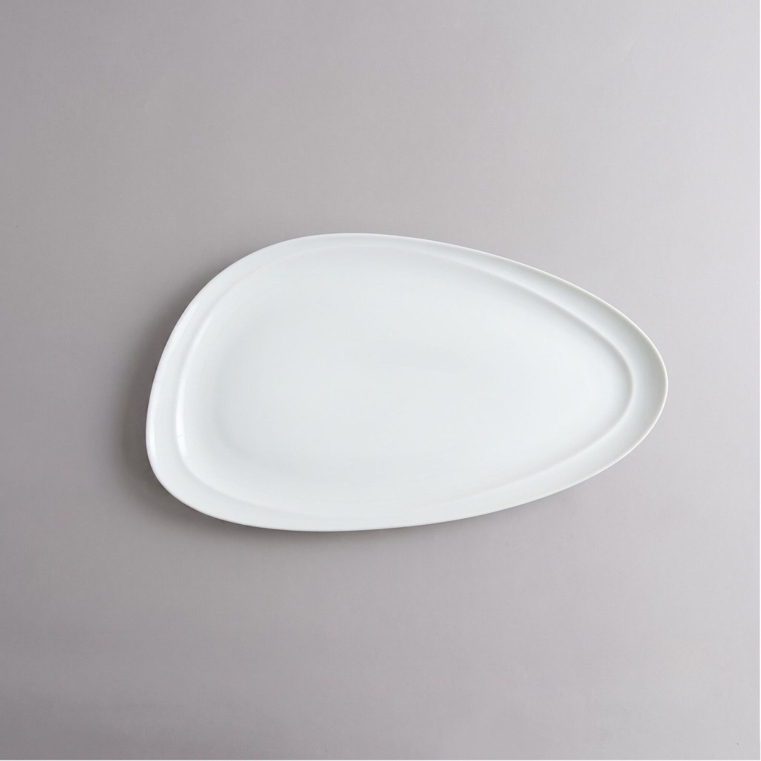 Fuente Oval Irregular 24 x 41 cm Royal Porcelain