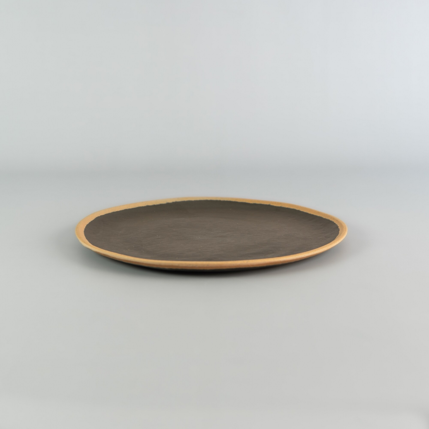 Plato Llano 27 cm Brown