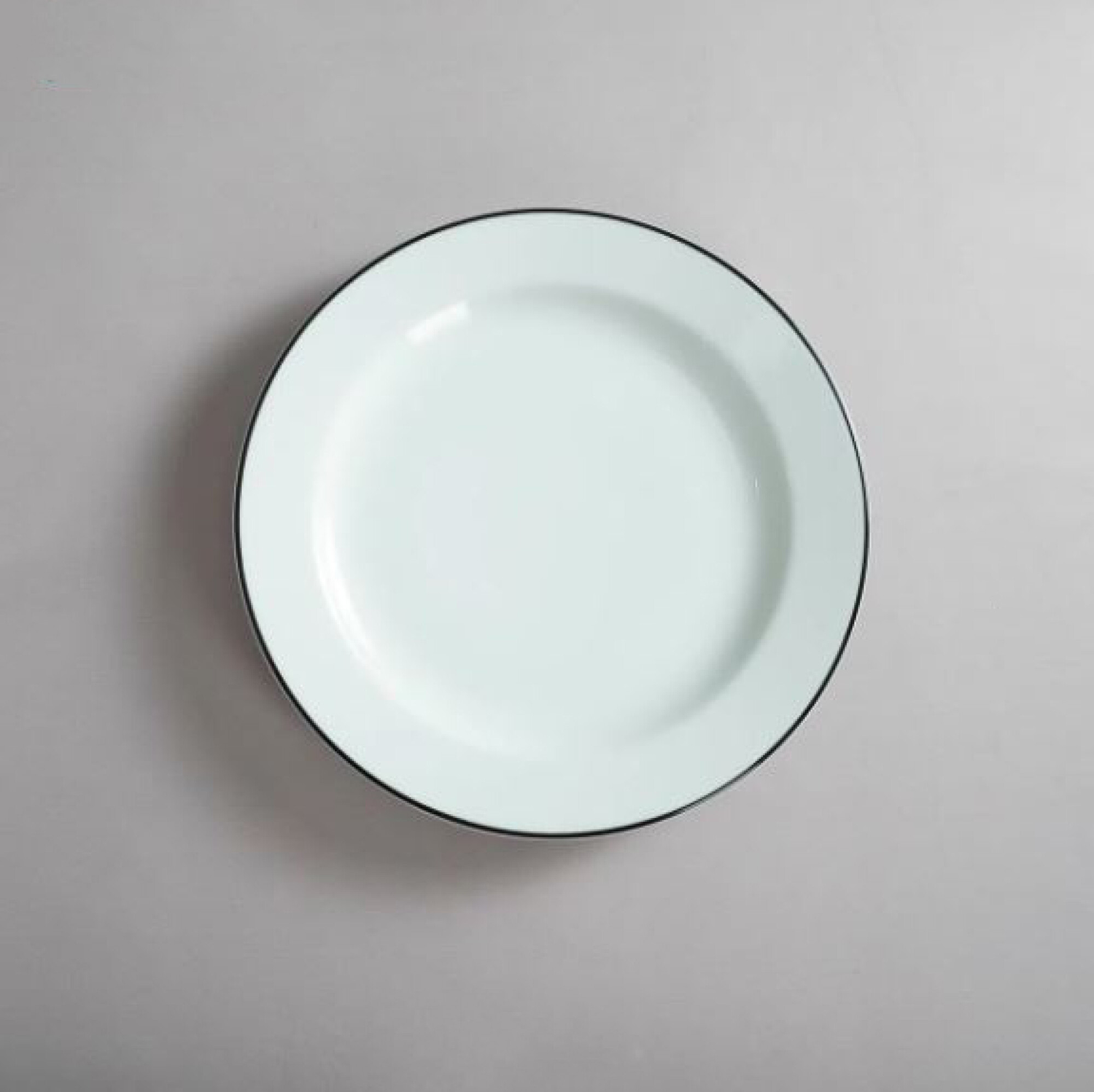 Plato Playo con Ala 28cm Con Filete Royal Porcelain | Por Unidad