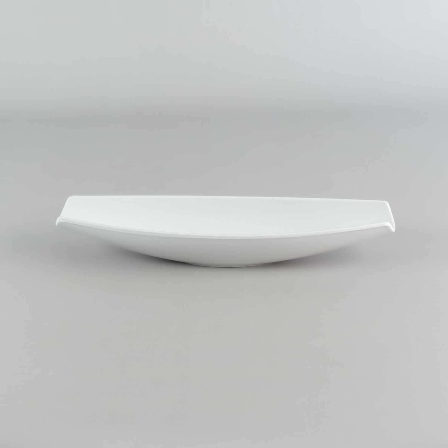 Fuente Canoa Melamina 33x9 cm